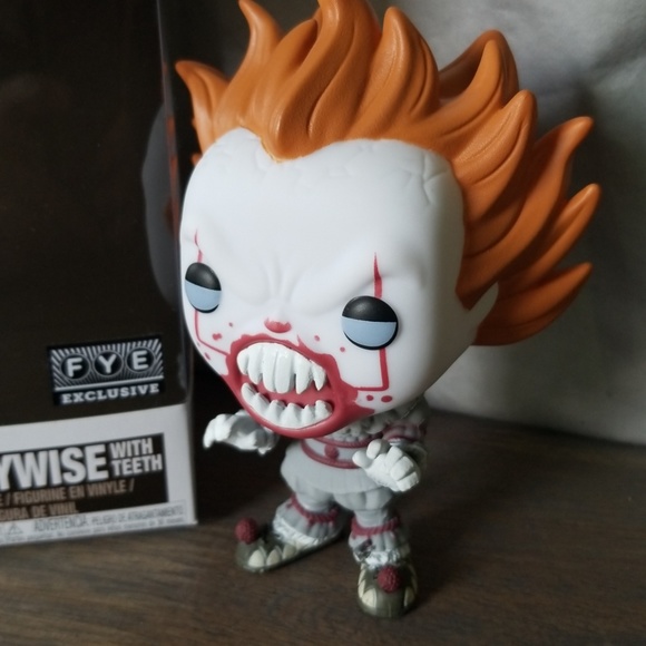 funko pop pennywise with teeth